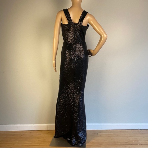 DRESS THE POPULATION GOWN - Picture 7 of 9